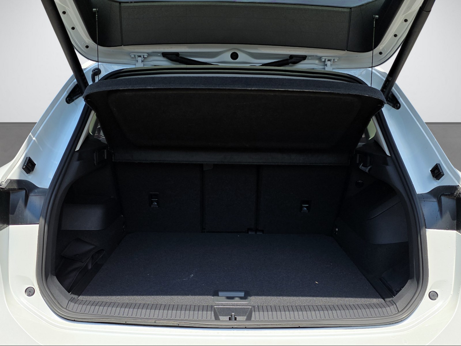 VW TIGUAN 2.0 TDI ELEGANCE DSG-image-5