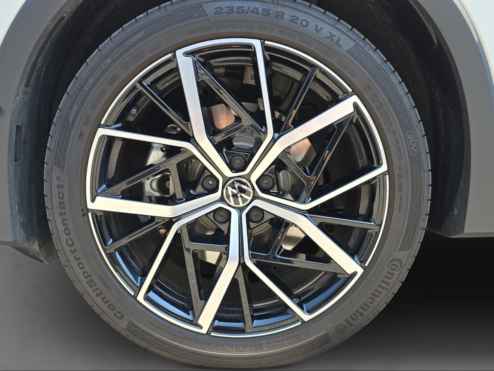 VW TIGUAN 2.0 TDI ELEGANCE DSG-image-6