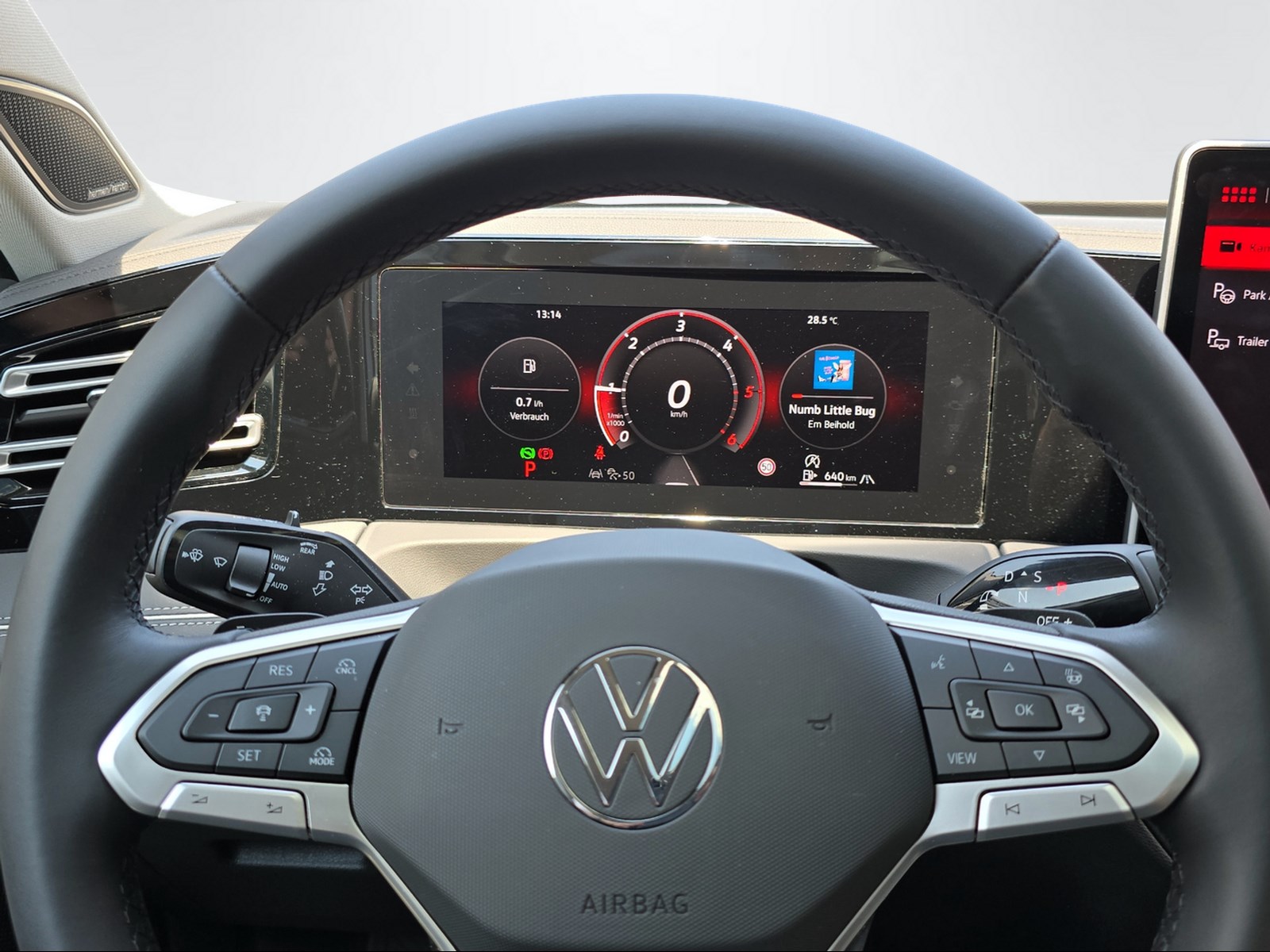 VW TIGUAN 2.0 TDI ELEGANCE DSG-image-9