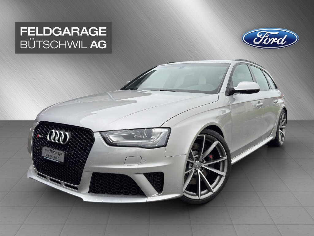 AUDI RS4 Avant 4.2 V8 FSI quattro S-Tronic