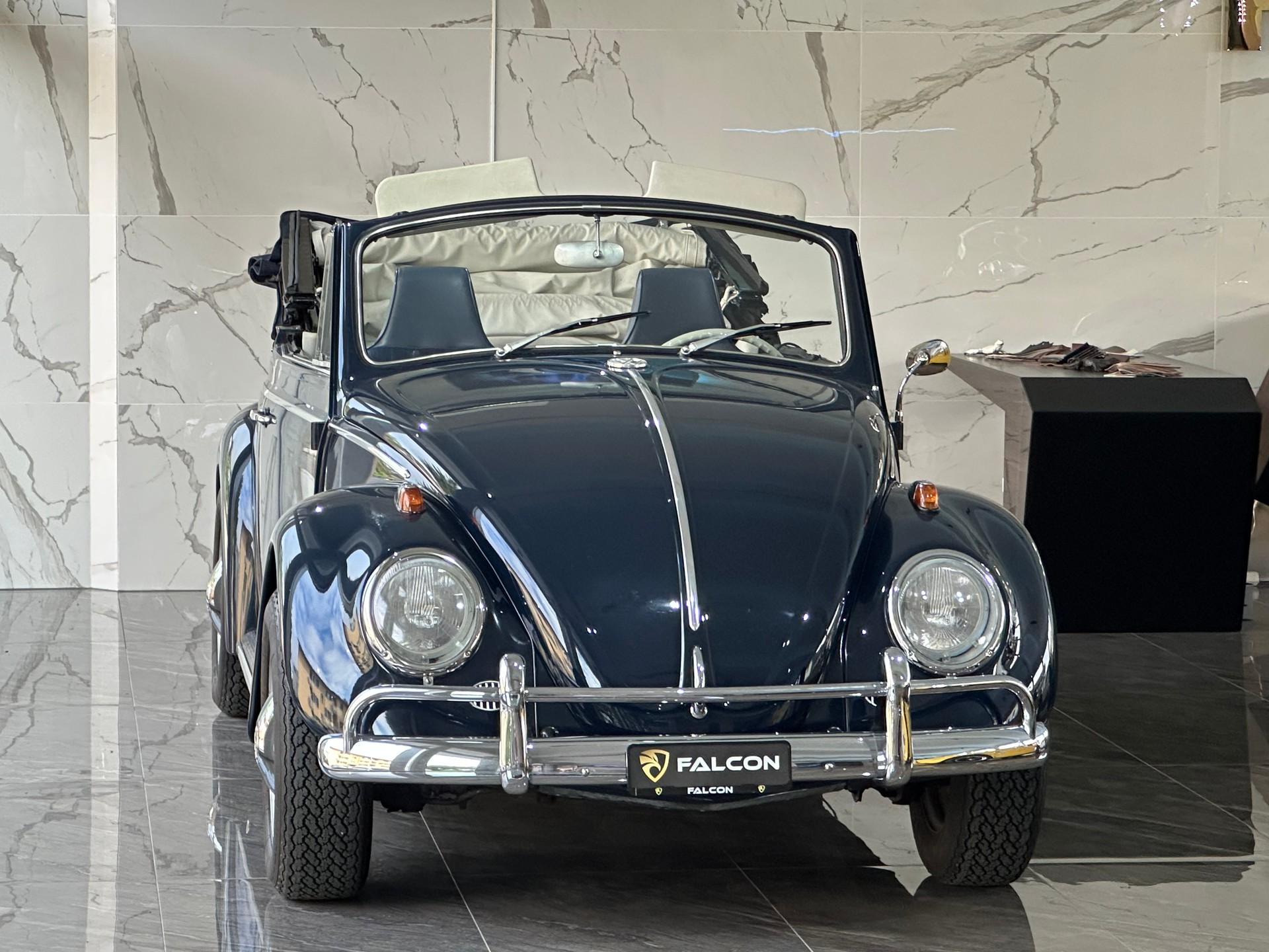 VW Cabriolet Karmann-showroom-element-2