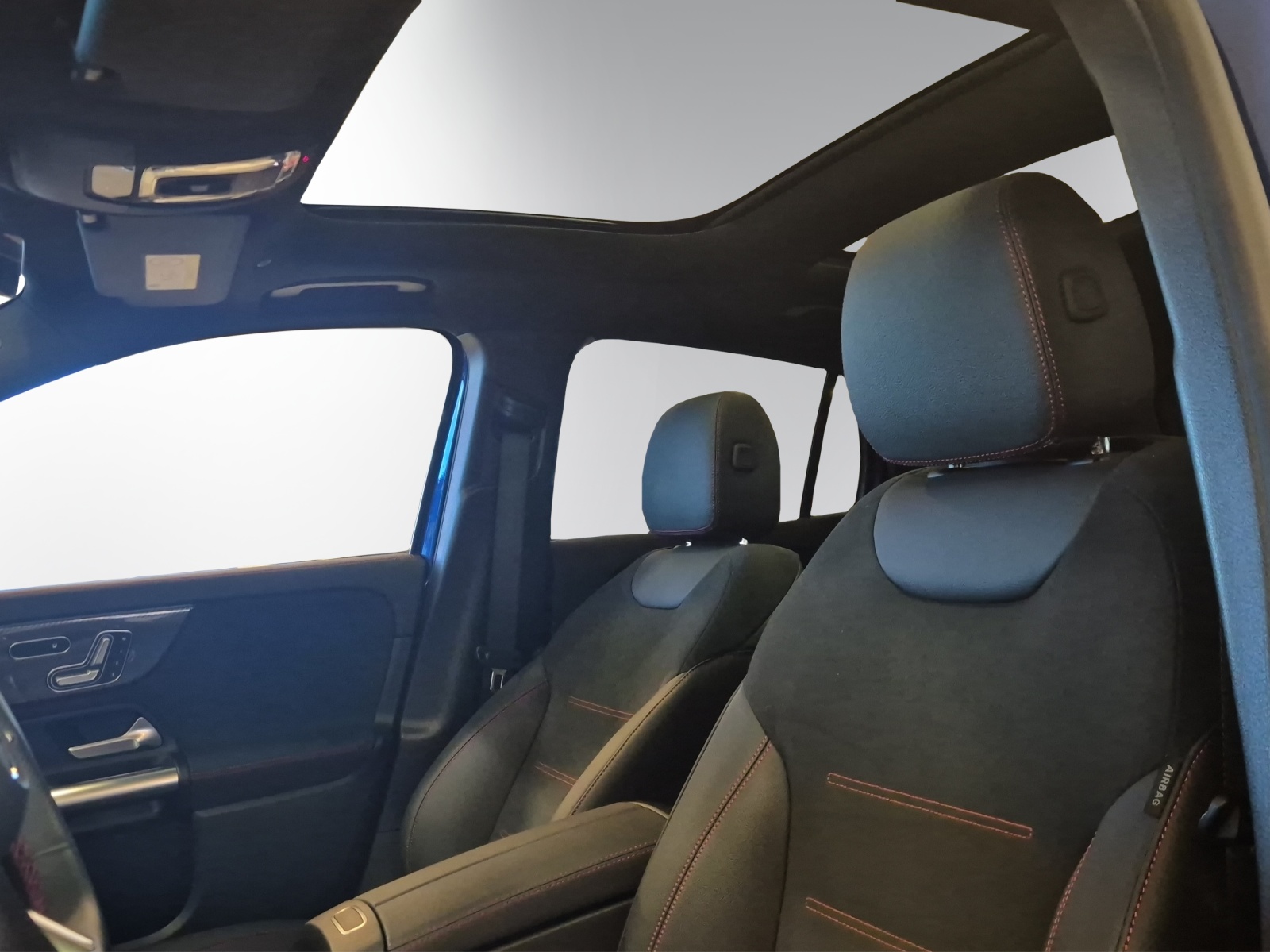 Image MERCEDES-BENZ GLA-200 GLA 200 7G-DCT