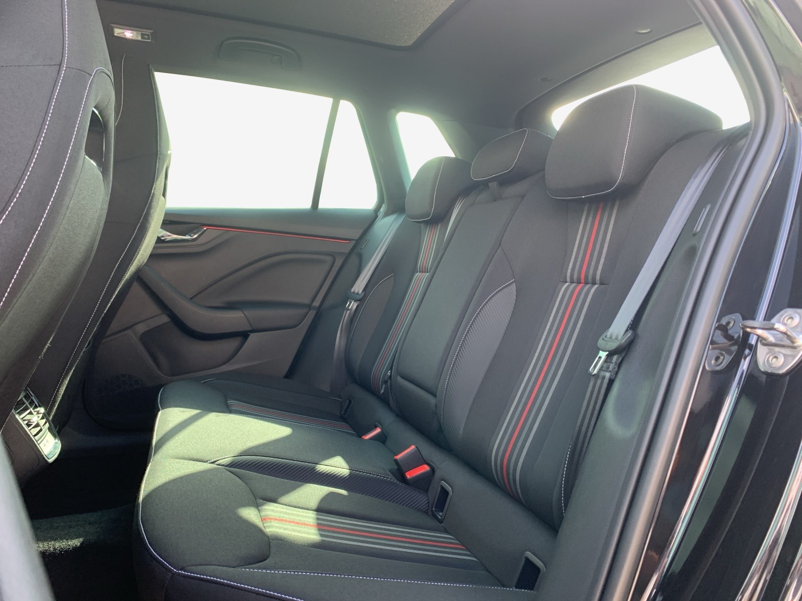 SKODA Kamiq 1.5 TSI Monte Carlo DSG-image-10
