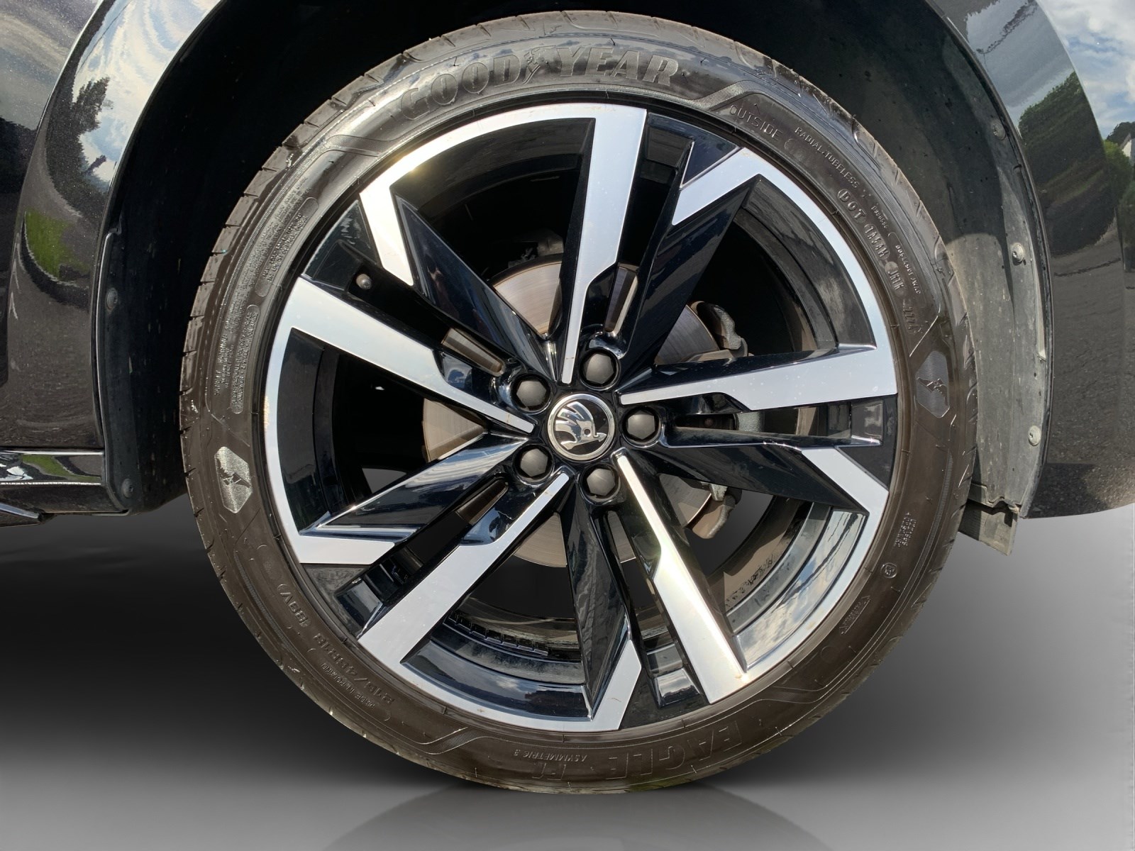 SKODA Kamiq 1.5 TSI Monte Carlo DSG-image-14