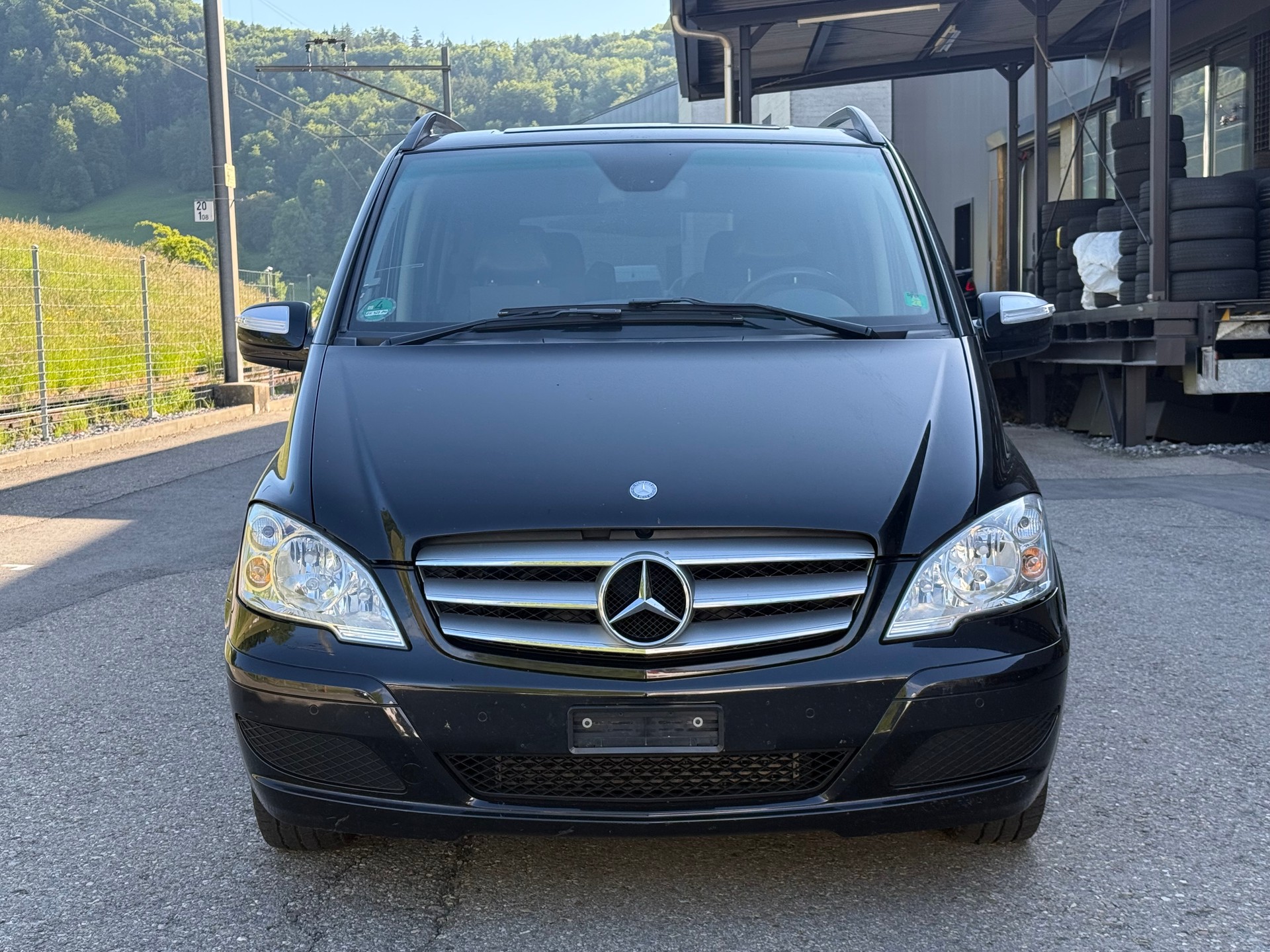 MERCEDES-BENZ Viano 3.0 V6 CDI Trend Edition kurz-showroom-element-1