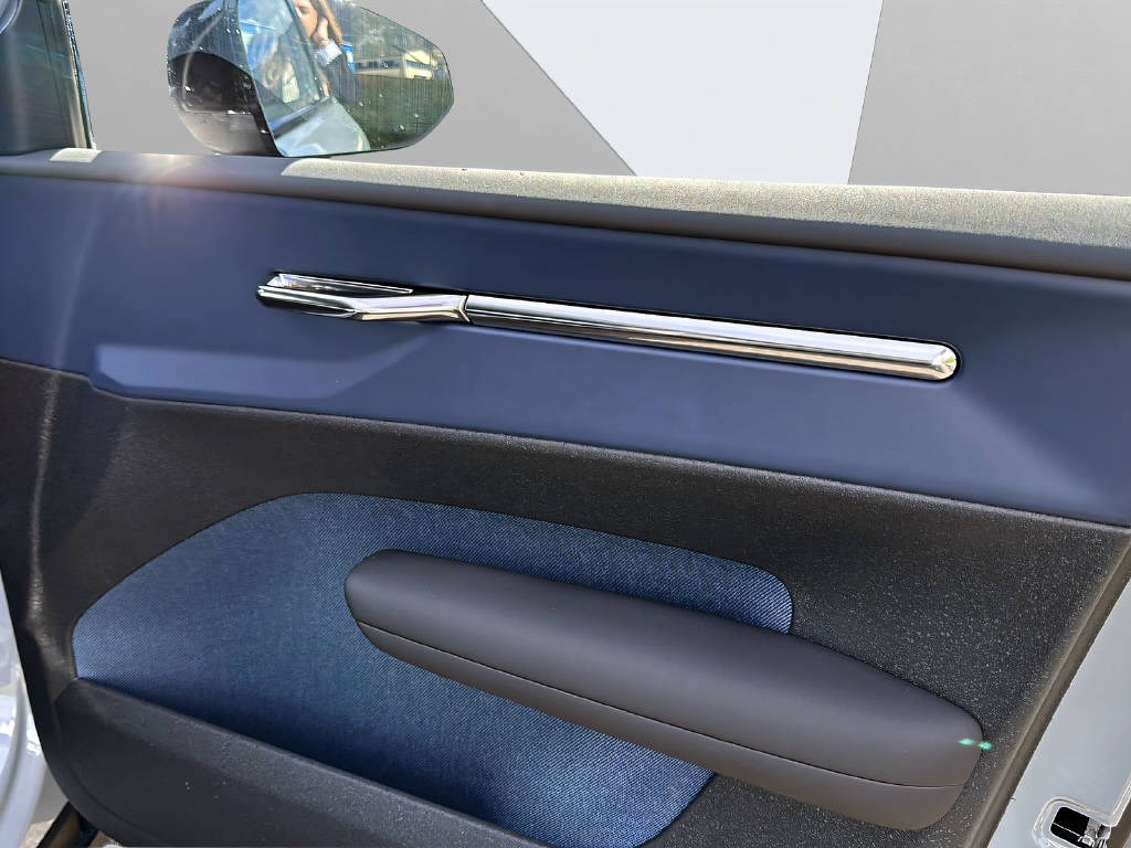 VOLVO EX30 E60 Twin Plus Performance-image-14