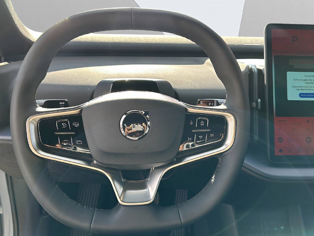 VOLVO EX30 E60 Twin Plus Performance-image-9