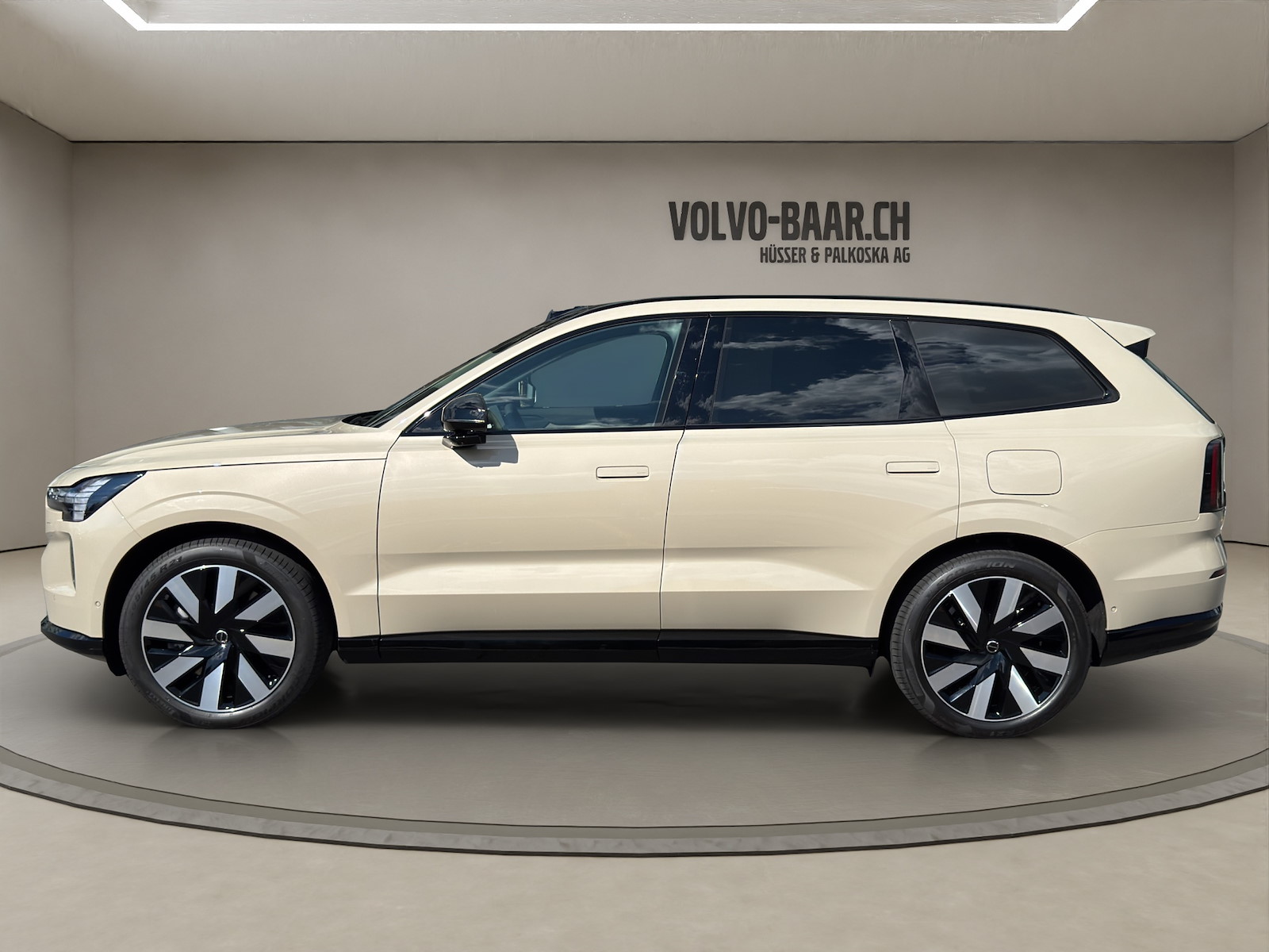 VOLVO EX 90 Twin Performance Ultra AWDD-showroom-element-1