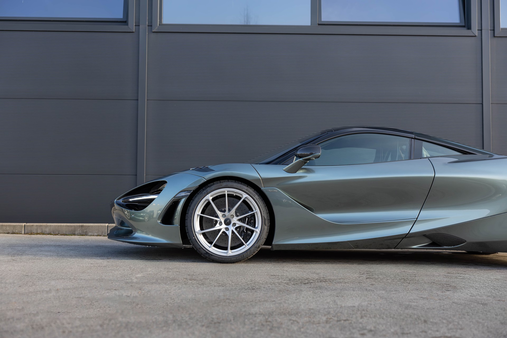 McLAREN 750S Performance-image-2