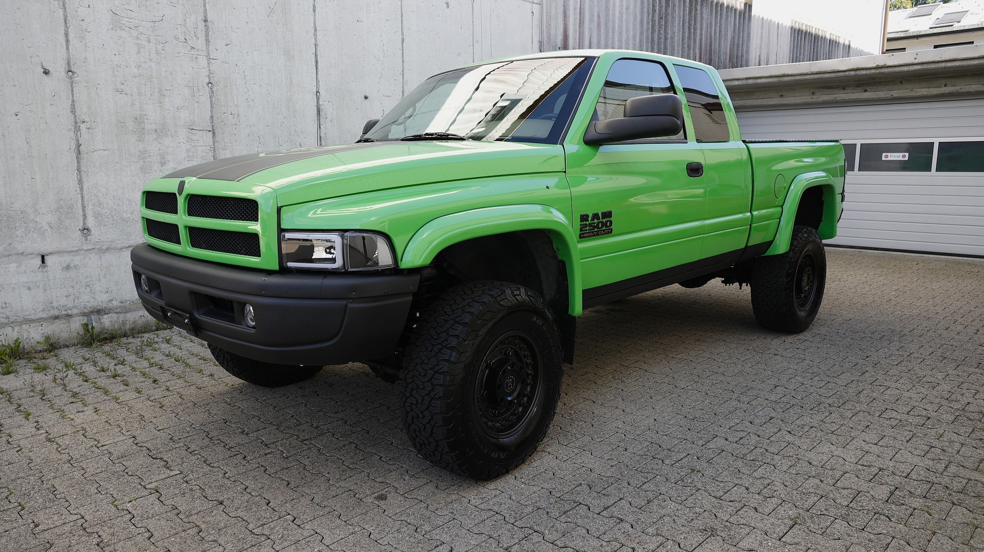DODGE 2500