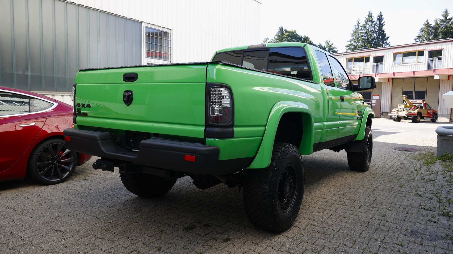 DODGE 2500-image-4