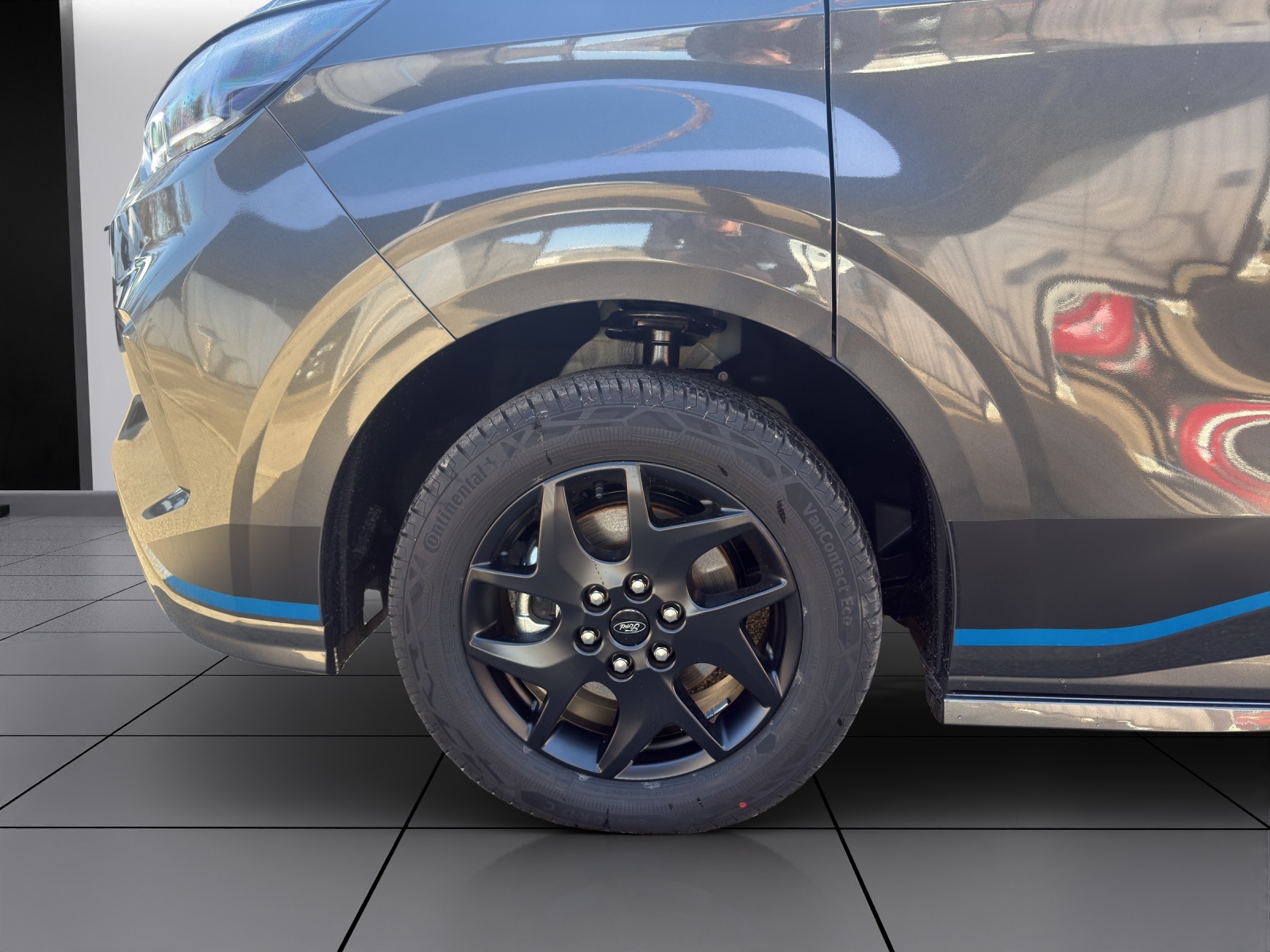 Image FORD TOURNEO-CUSTOM Tourneo Bus 320 L1H1 Sport Automat