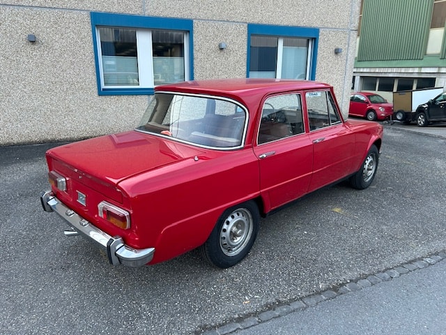 ALFA ROMEO Nuova Super-showroom-element-3