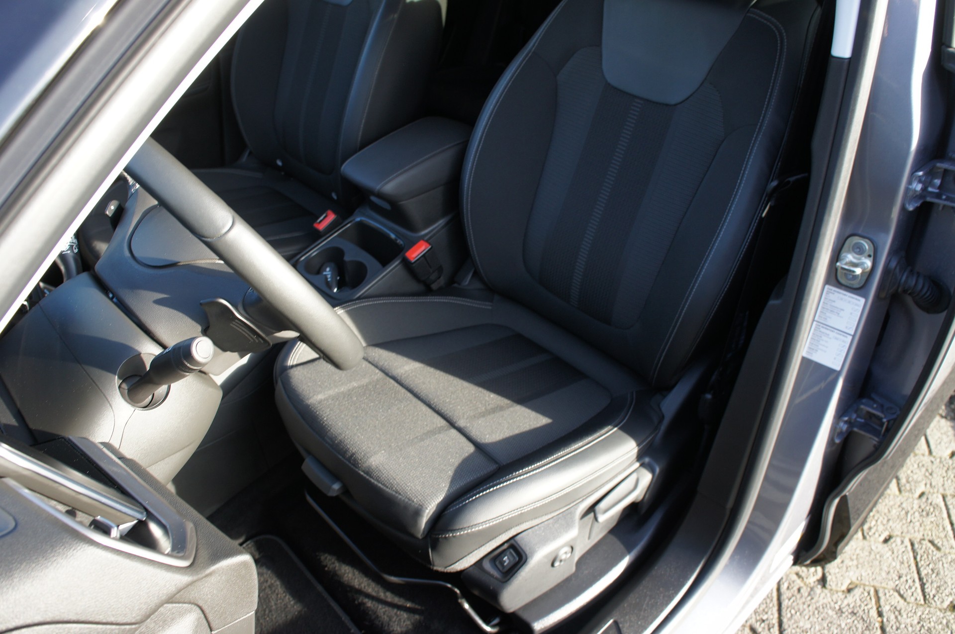 OPEL Grandland 1.2i TP GS Blitz Automatik-image-11