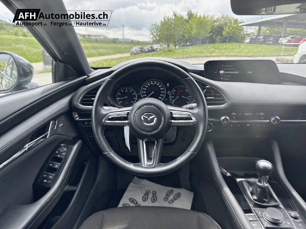MAZDA 3 Hatchback 2.0 186 Revolution-image-9