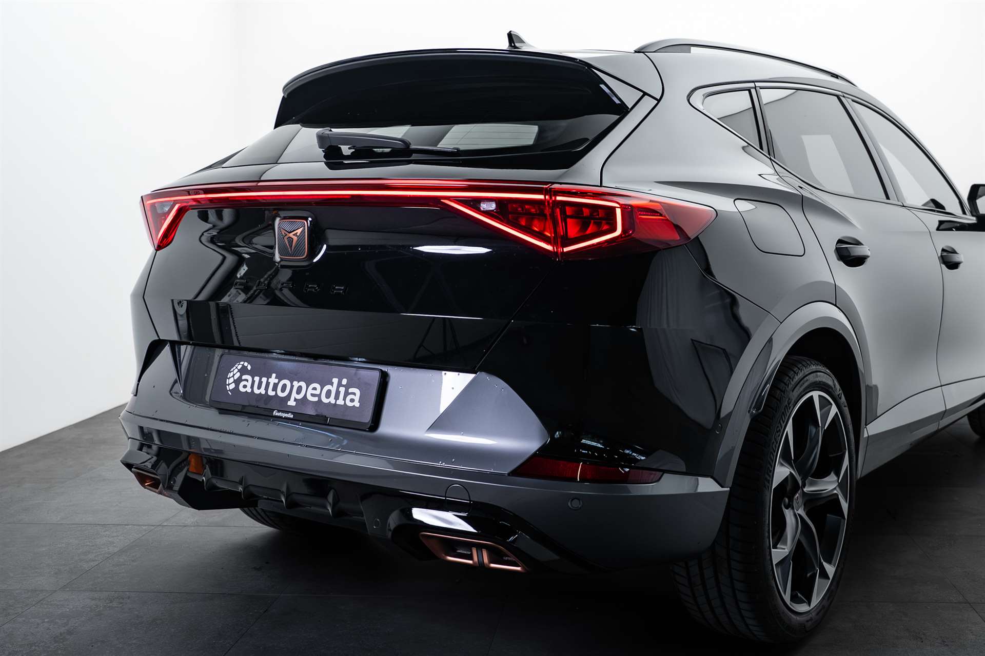 CUPRA Formentor 1.4 e-HYBRID pHEV VZ DSG 245PS-showroom-element-3