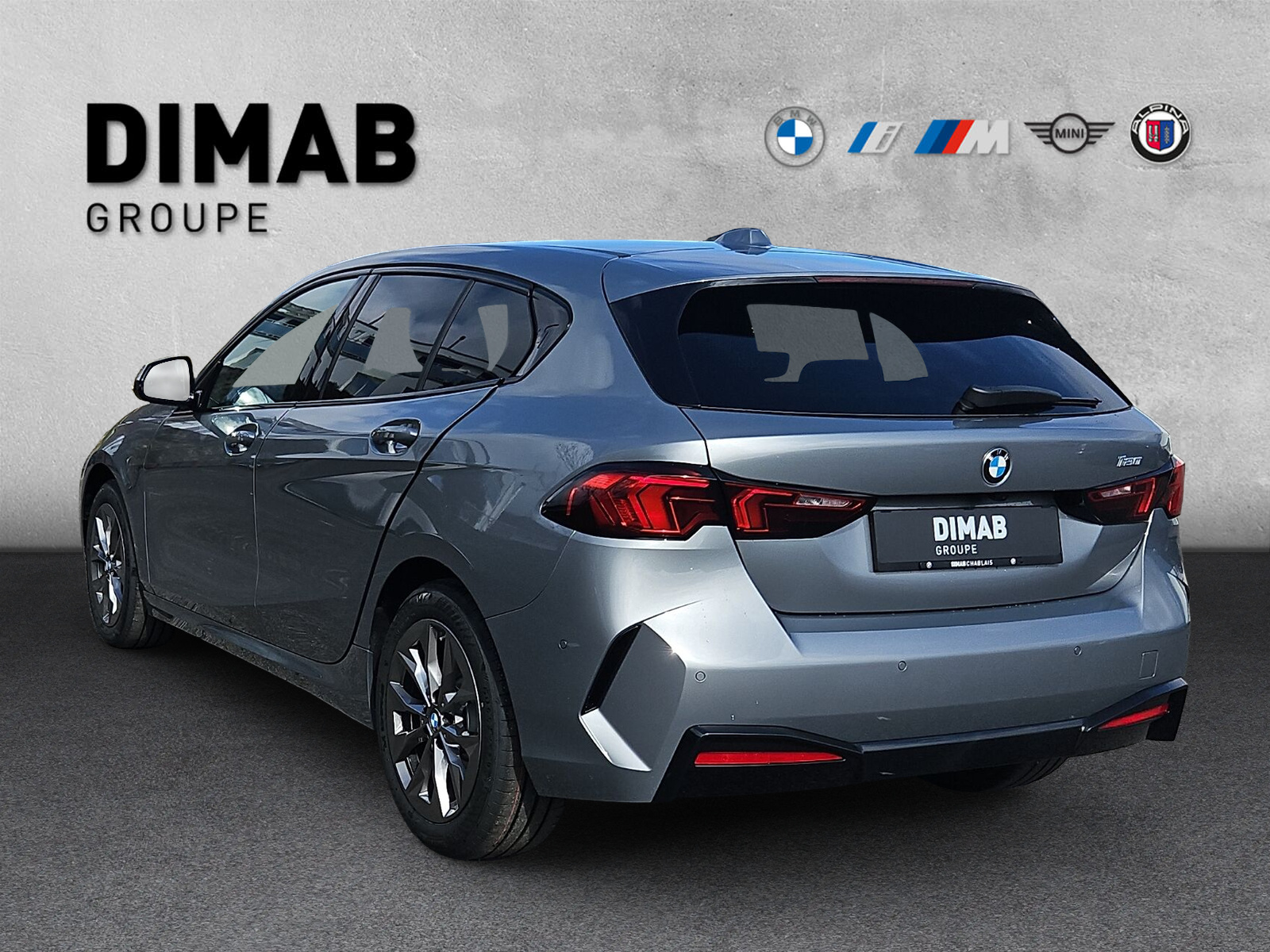 BMW 120 Steptronic-showroom-element-2