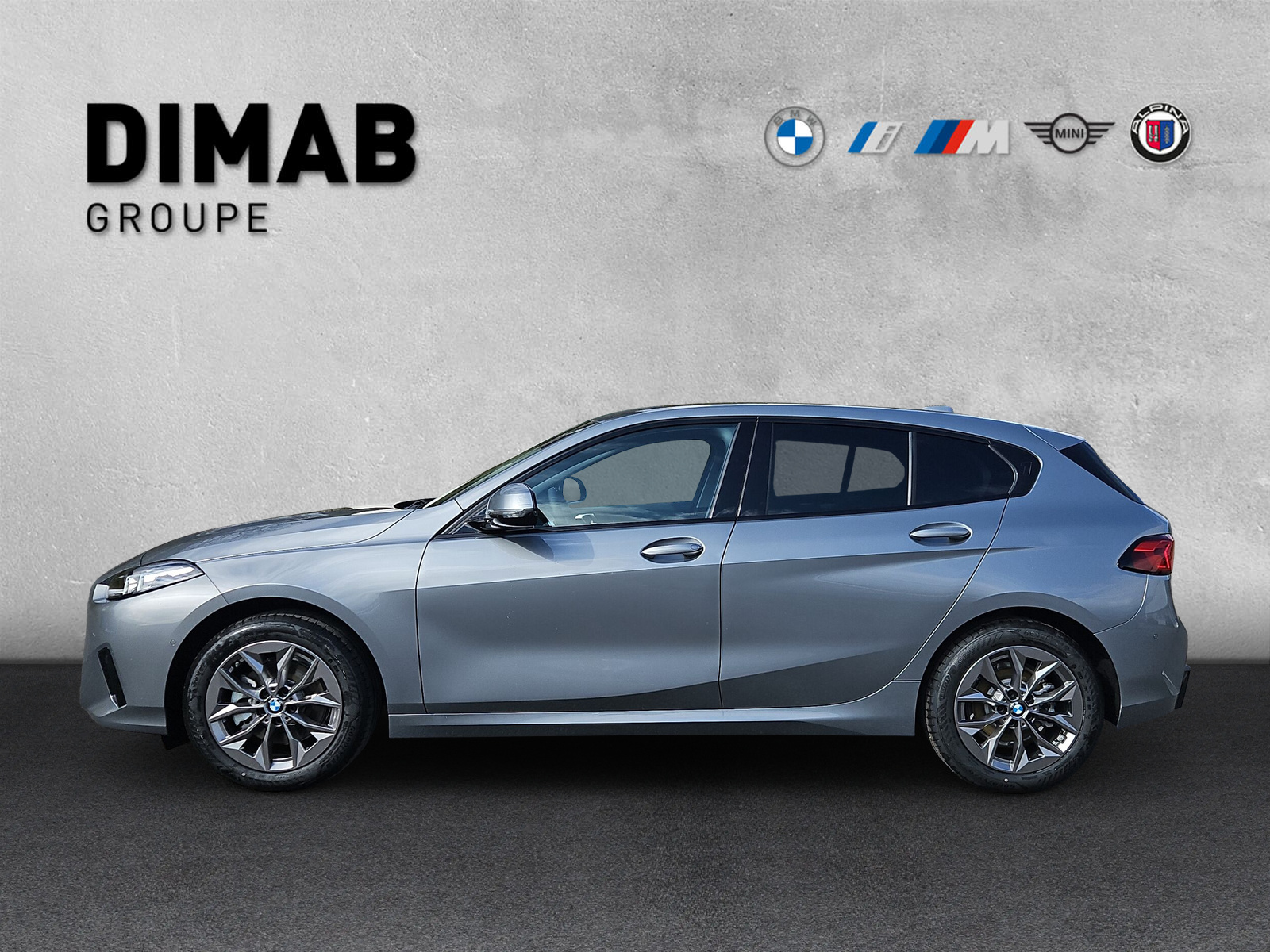 BMW 120 Steptronic-showroom-element-1