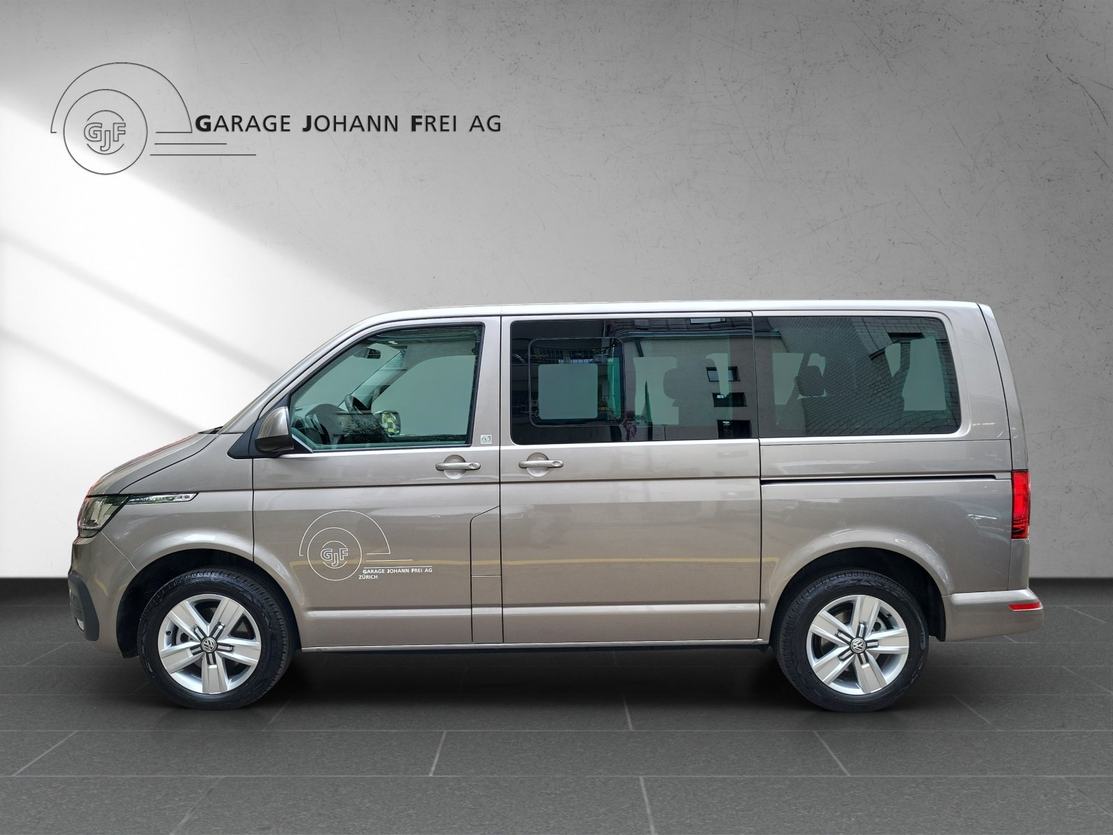 VW T6.1 Caravelle 2.0 TDI Trendline Liberty DSG-showroom-element-1