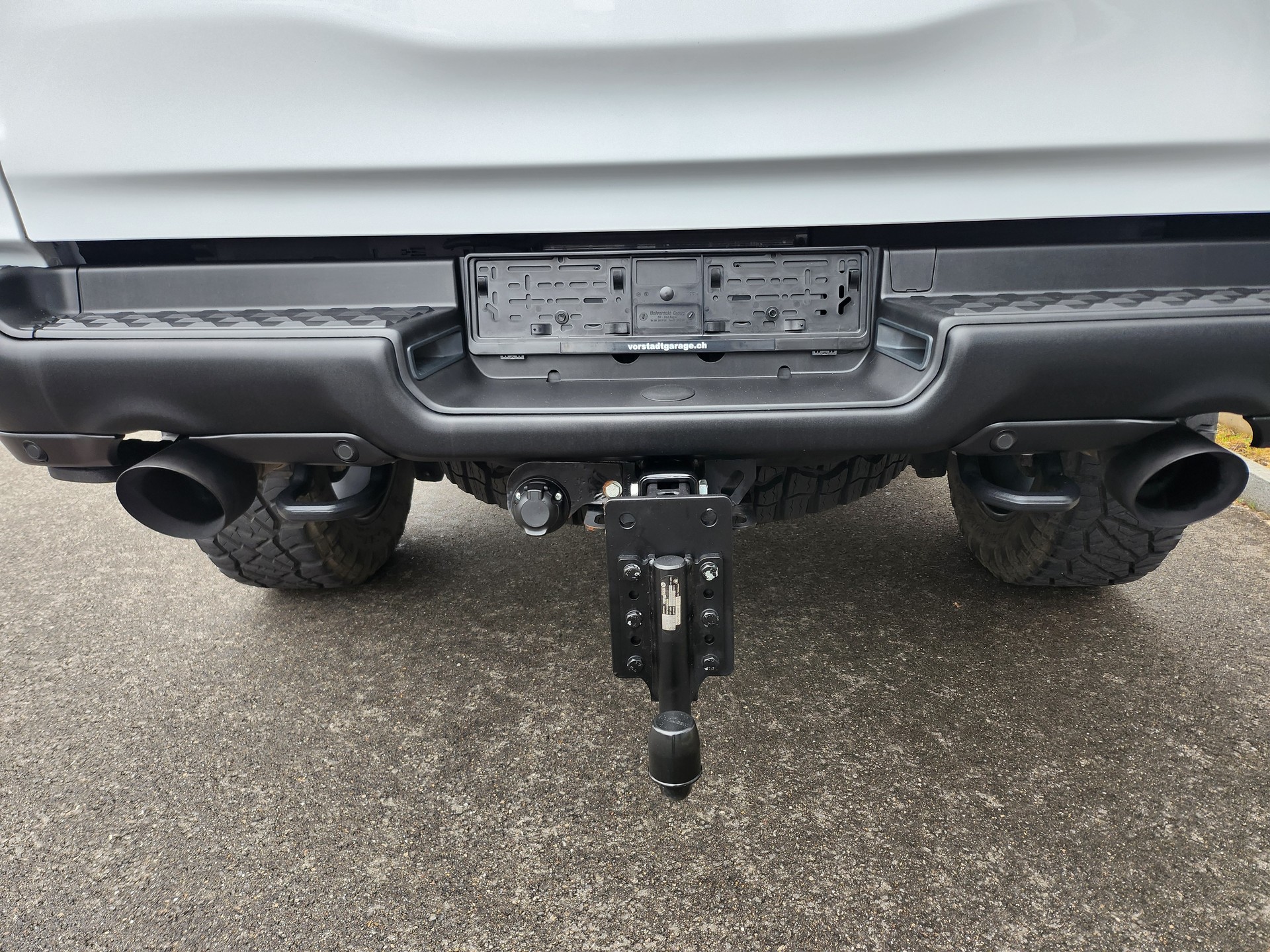 DODGE RAM 1500 6.2 4x4 Crew Cab TRX-showroom-element-3