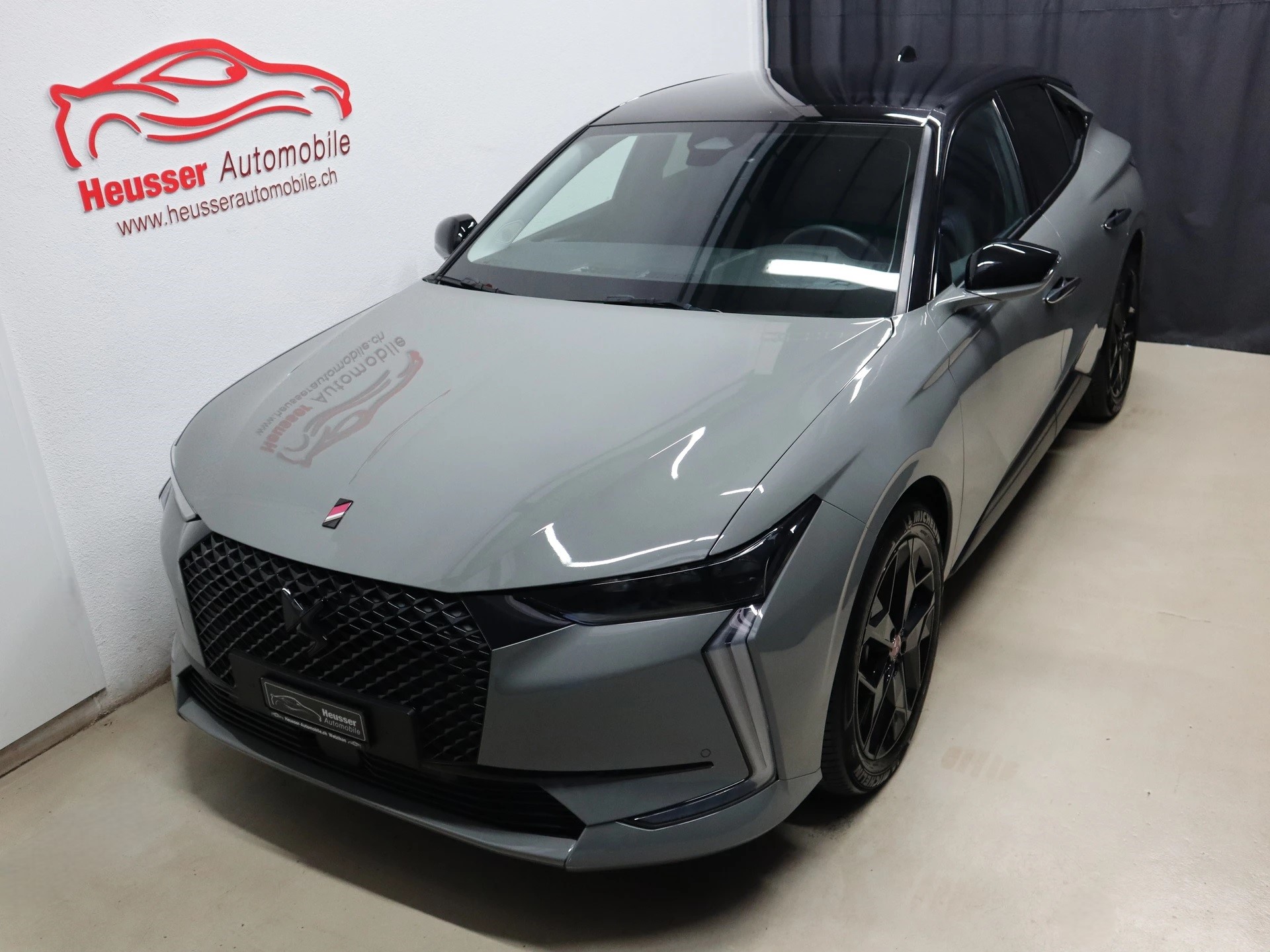 DS AUTOMOBILES DS 4 1.5 Blue HDi Performance Line EAT8 - Digital Cockpit - Navi - Leder/Alcantara - Distanzregler - Kamera - 130 PS-image-2