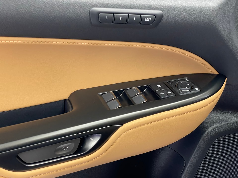 NX 450h+ Excellence E-FOUR Plug-in-Hybrid