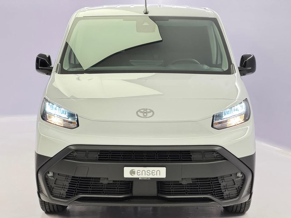 Proace City Van L2 1.2 T 110 Active