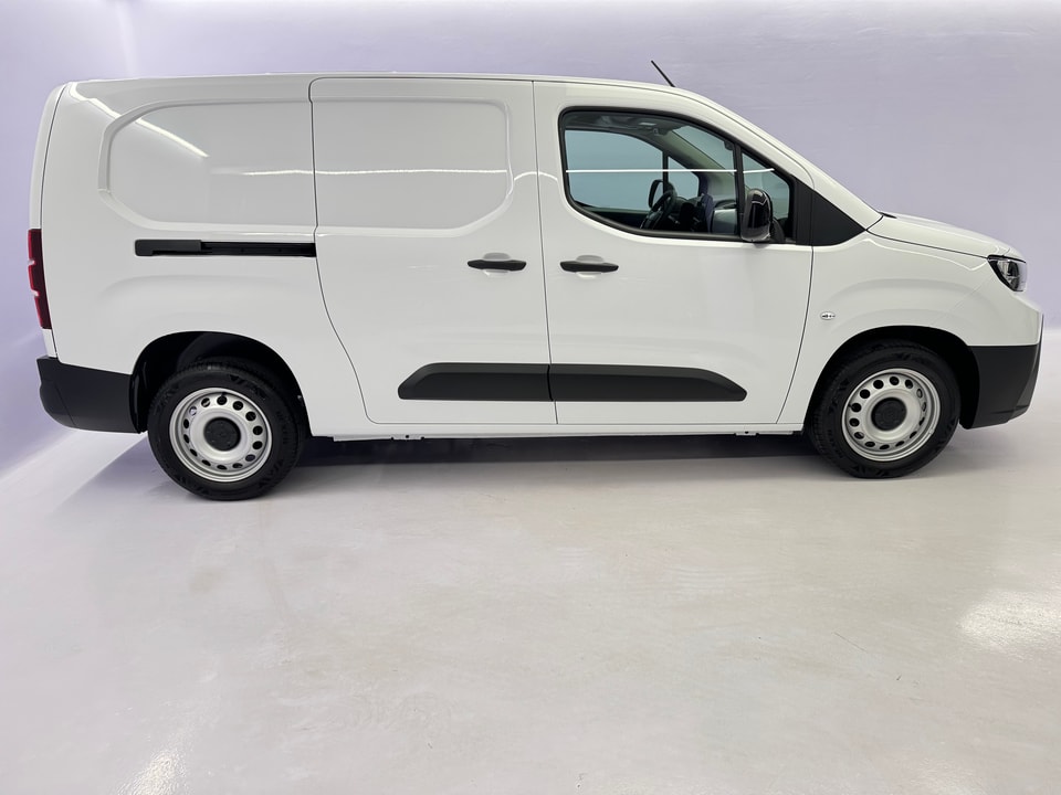 Proace City Van L2 1.2 T 110 Active