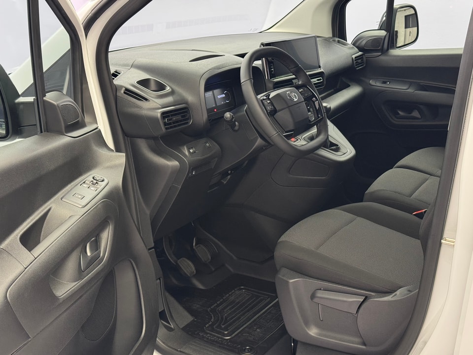 Proace City Van L2 1.2 T 110 Active