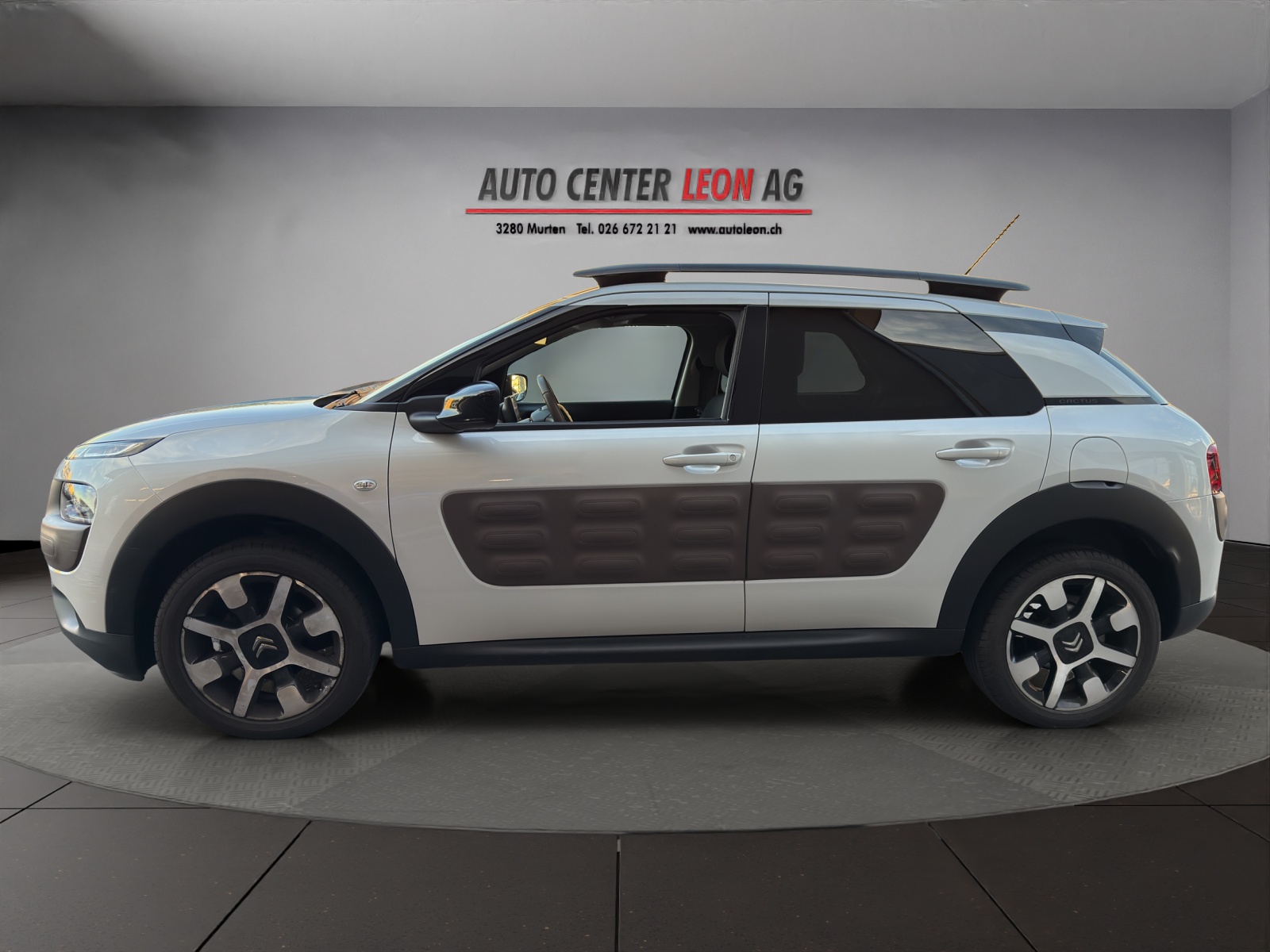 CITROEN C4 Cactus 1.2 e-THP Shine EAT6-showroom-element-2