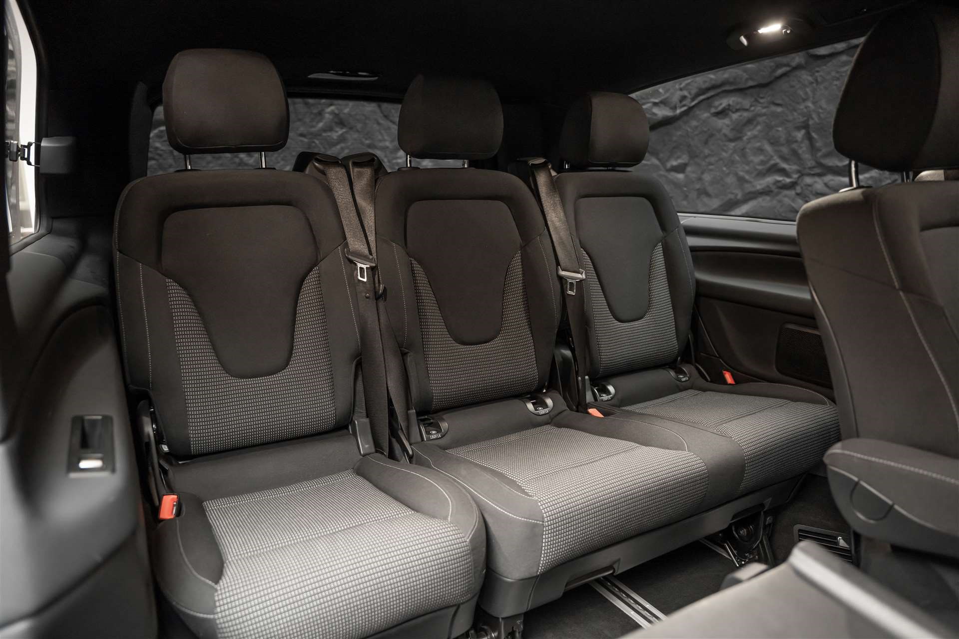 MERCEDES-BENZ V 300 d extralang 4Matic 9G-Tronic *Facelift*7-Sitzer*Fahrassist*E-Türen*-image-12