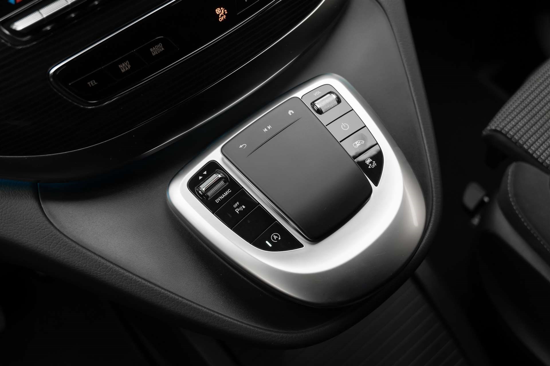 MERCEDES-BENZ V 300 d extralang 4Matic 9G-Tronic *Facelift*7-Sitzer*Fahrassist*E-Türen*-image-25