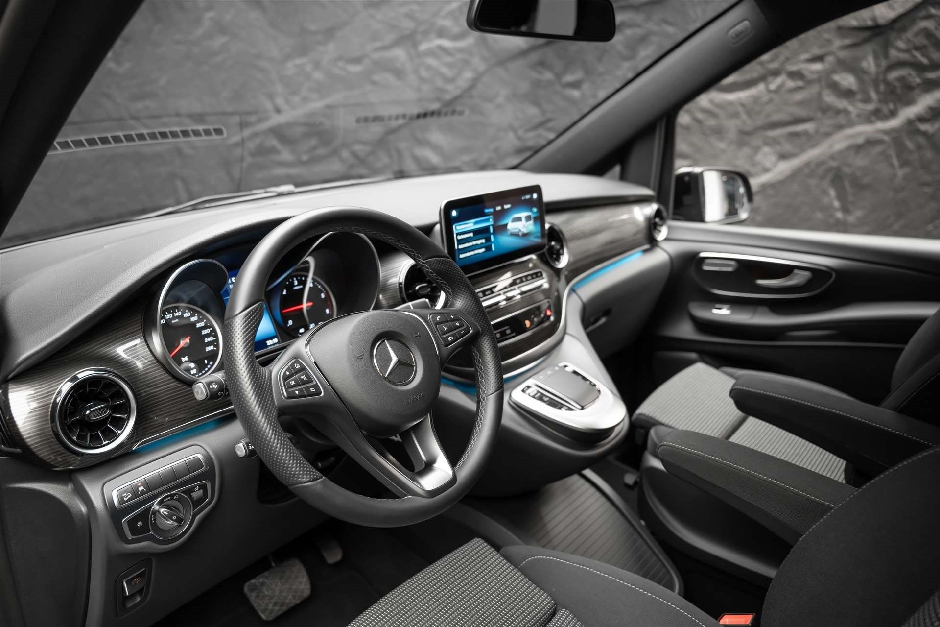 MERCEDES-BENZ V 300 d extralang 4Matic 9G-Tronic *Facelift*7-Sitzer*Fahrassist*E-Türen*-image-8