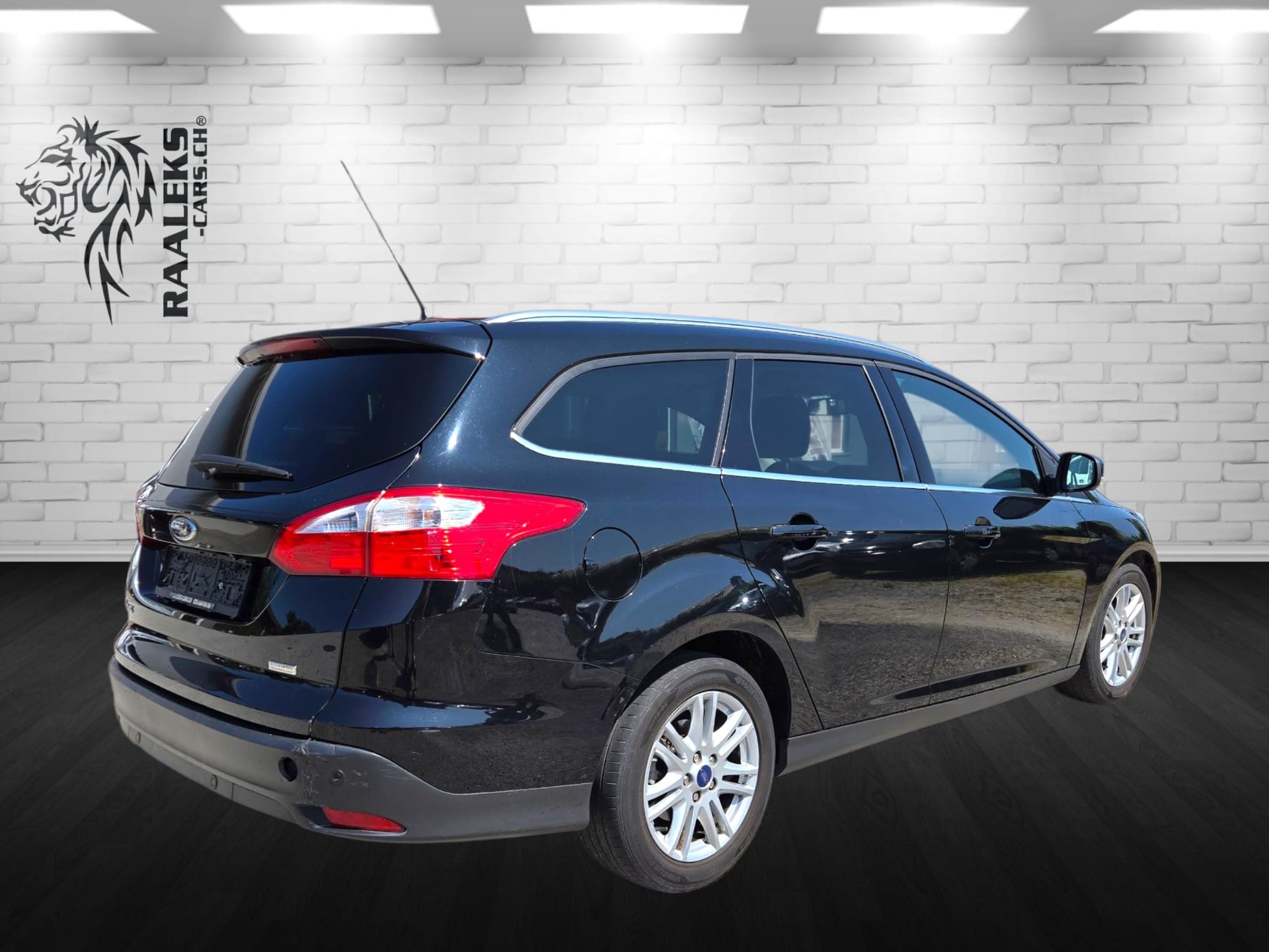 FORD Focus 1.0 SCTi Carving-showroom-element-2