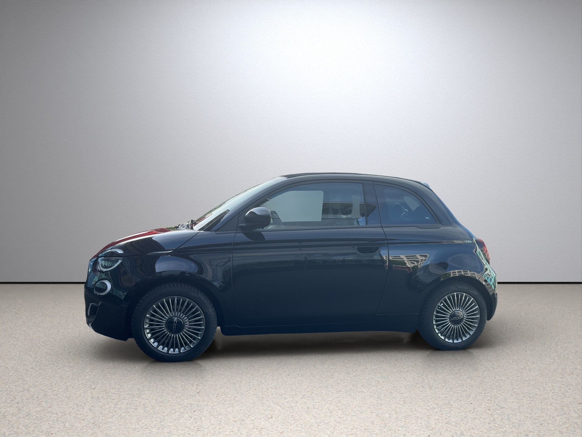 FIAT 500 electric 87 kW La Prima-showroom-element-3