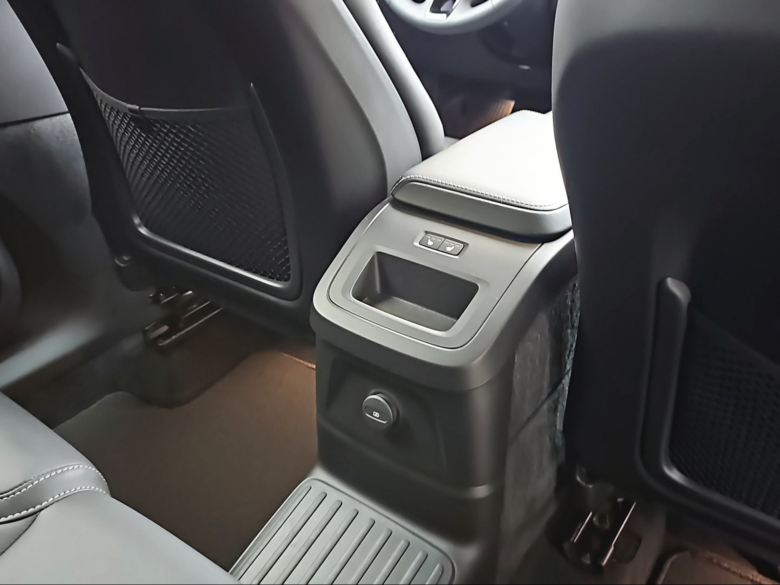 Image VOLVO XC60 XC60 2.0 T8 TE XCENTRIC eAWD