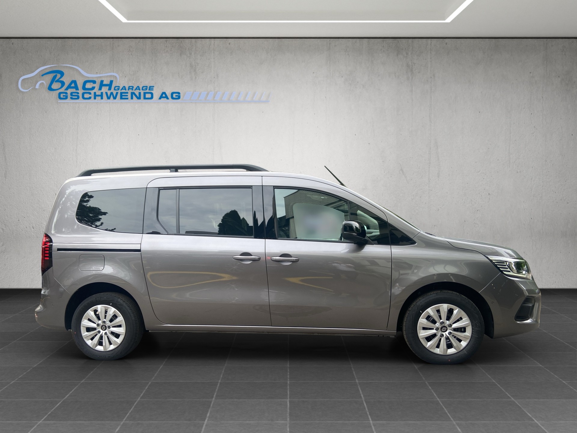 RENAULT Grand Kangoo 1.3 TCe 130 PF Techno EDC-showroom-element-2