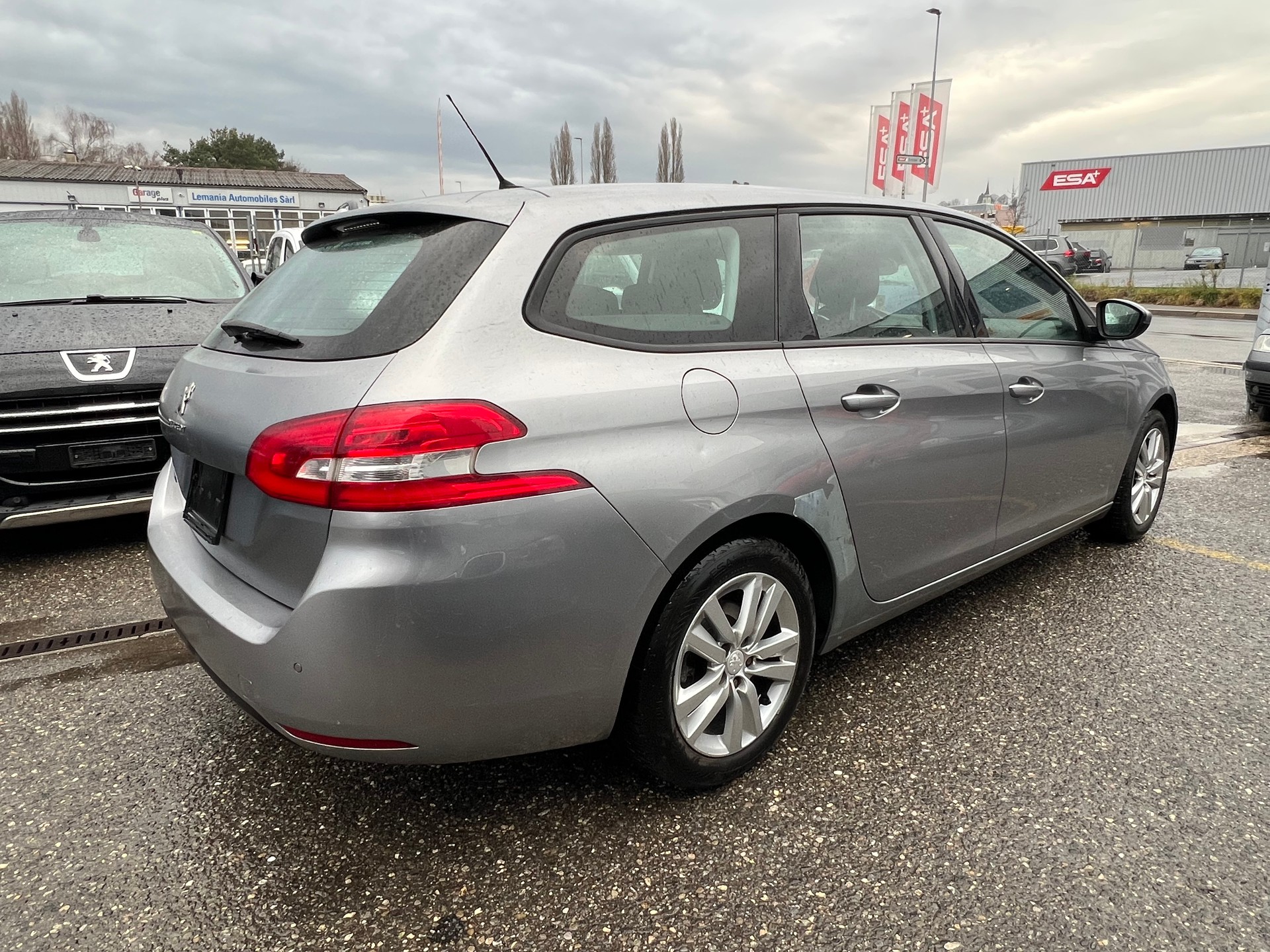PEUGEOT 308 SW 1.2 THP Allure-showroom-element-3