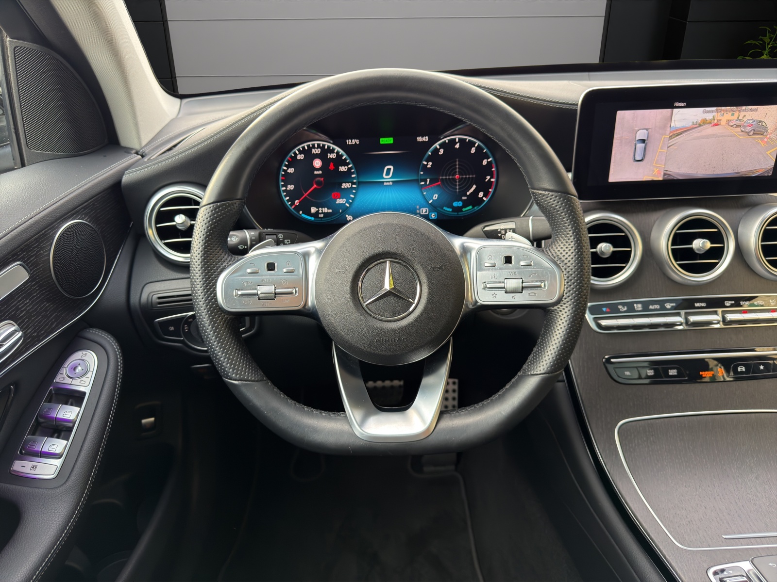 Image MERCEDES-BENZ GLC-200 GLC 200 AMG Line Plus 4Matic 9G-Tronic