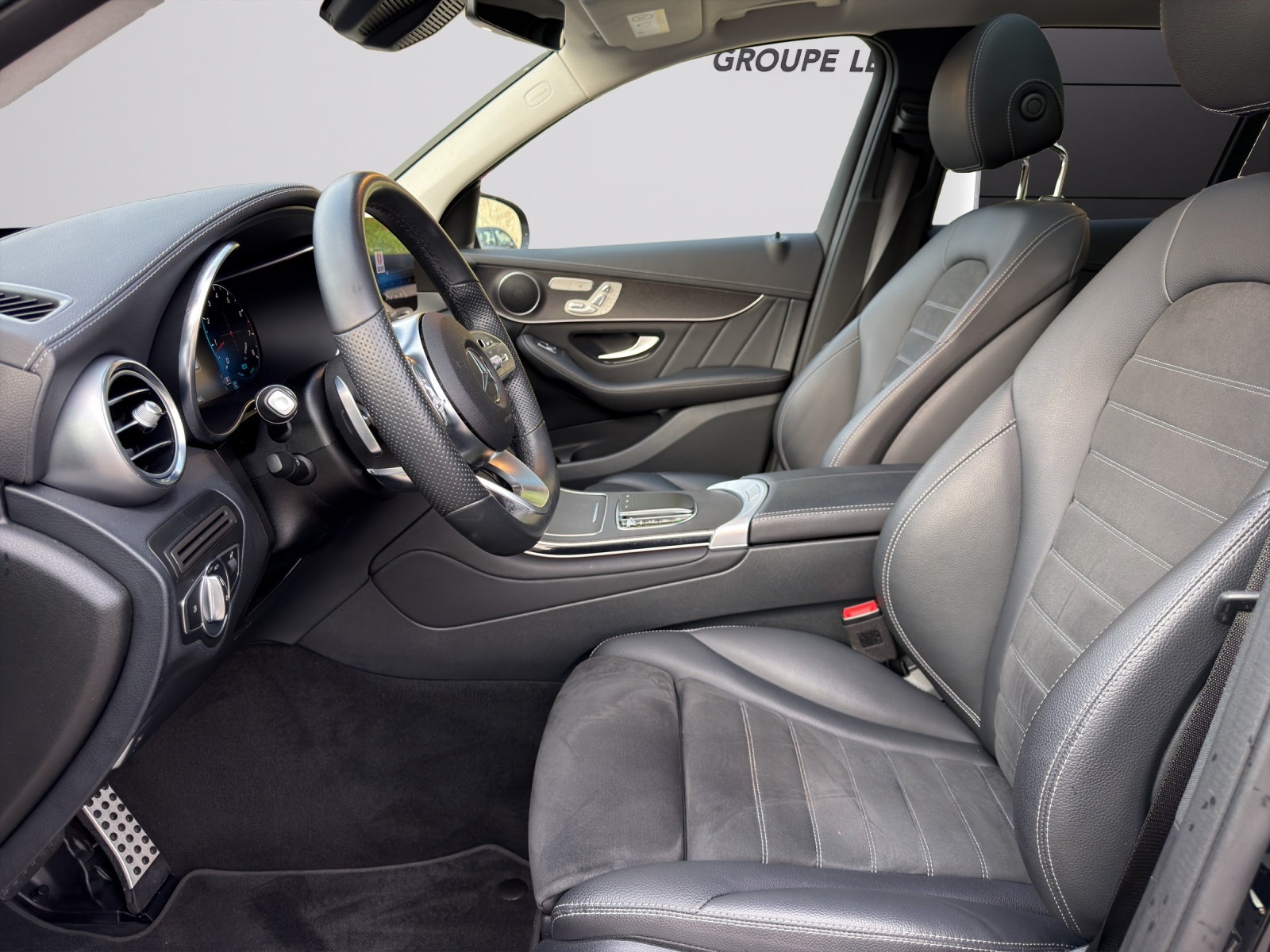 Image MERCEDES-BENZ GLC-200 GLC 200 AMG Line Plus 4Matic 9G-Tronic