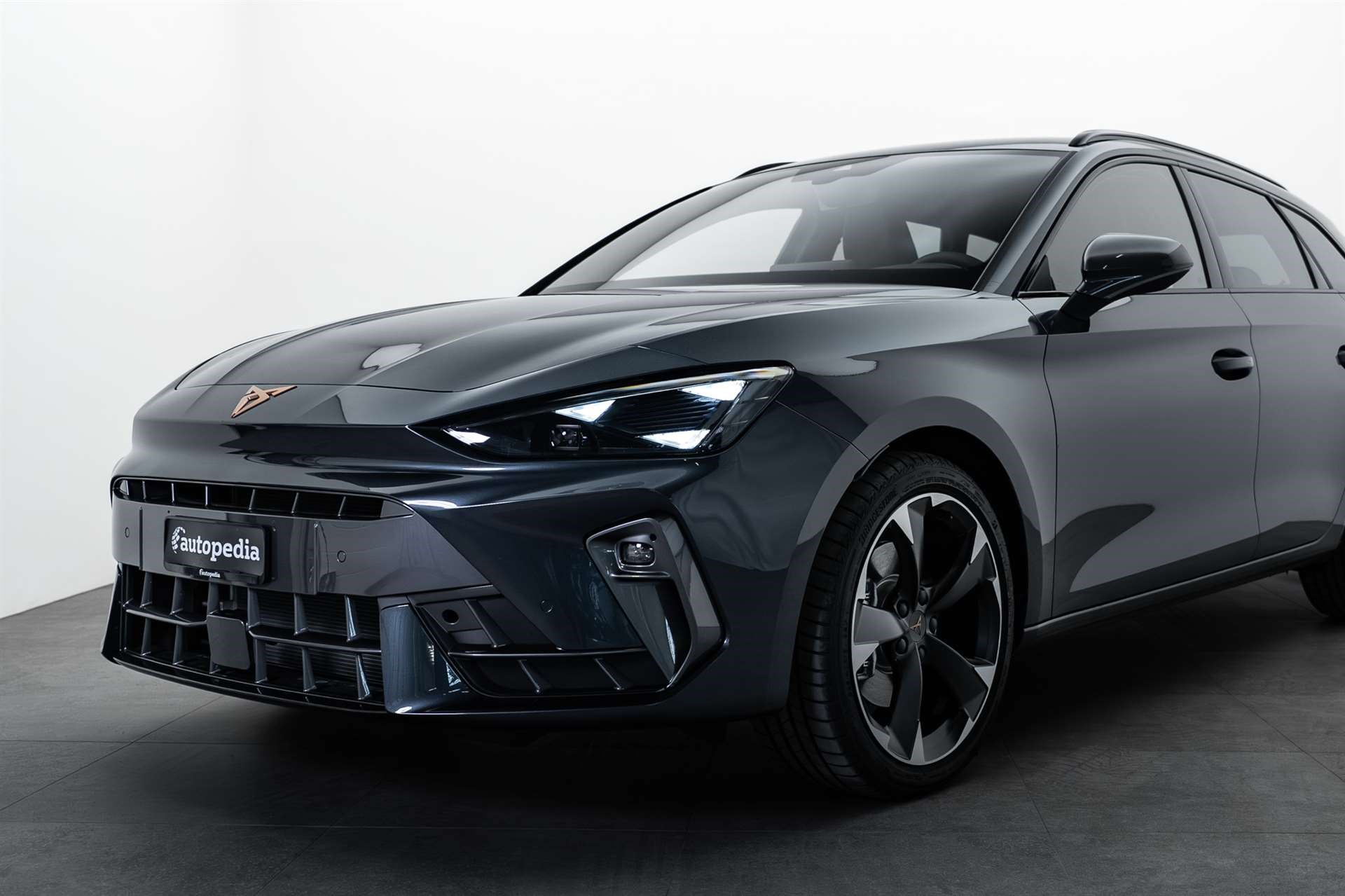 CUPRA LEON ST 2.0 TDI NEW MODELL DSG Kombi-image-1
