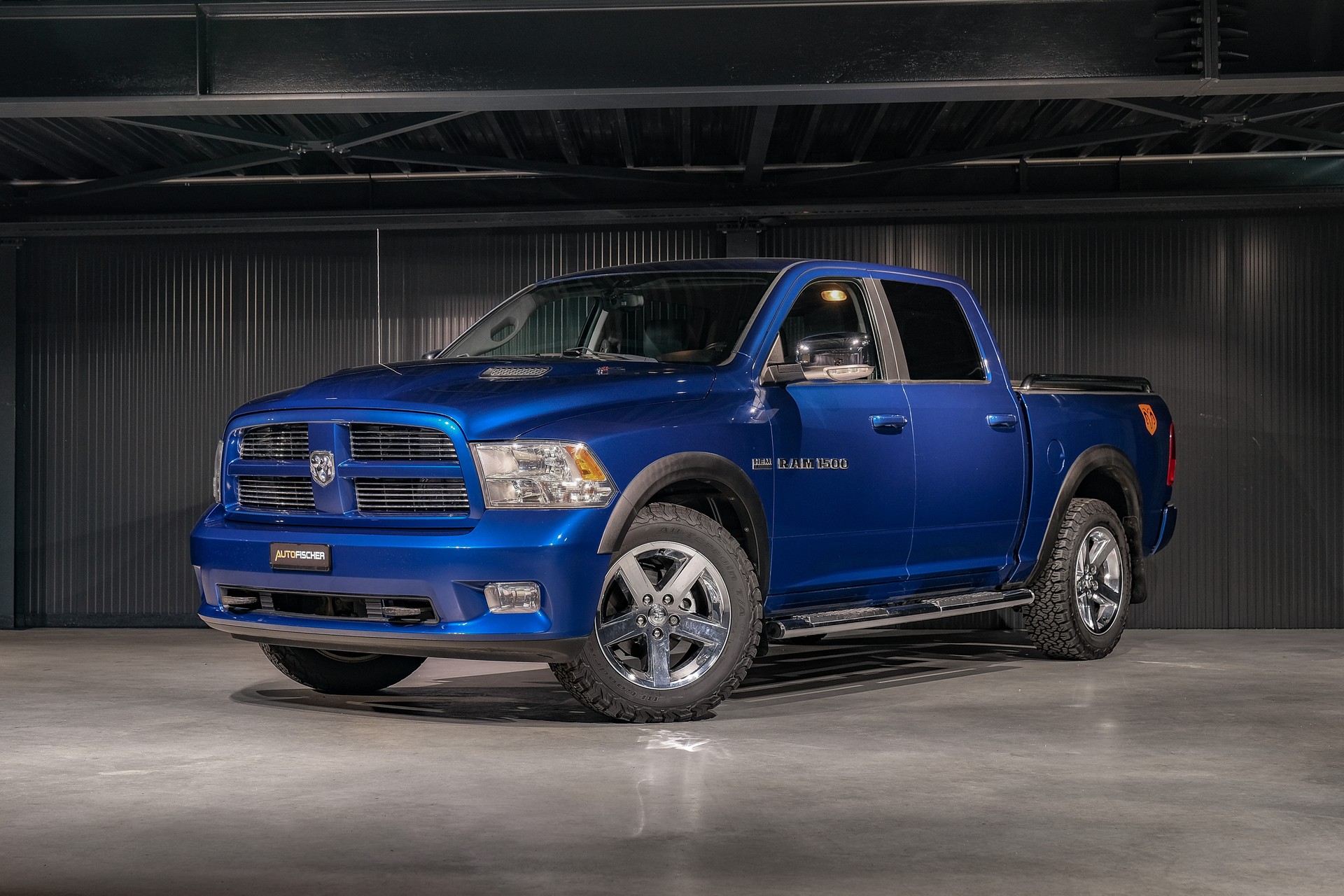 DODGE RAM 1500 HEMI 5.7 V8