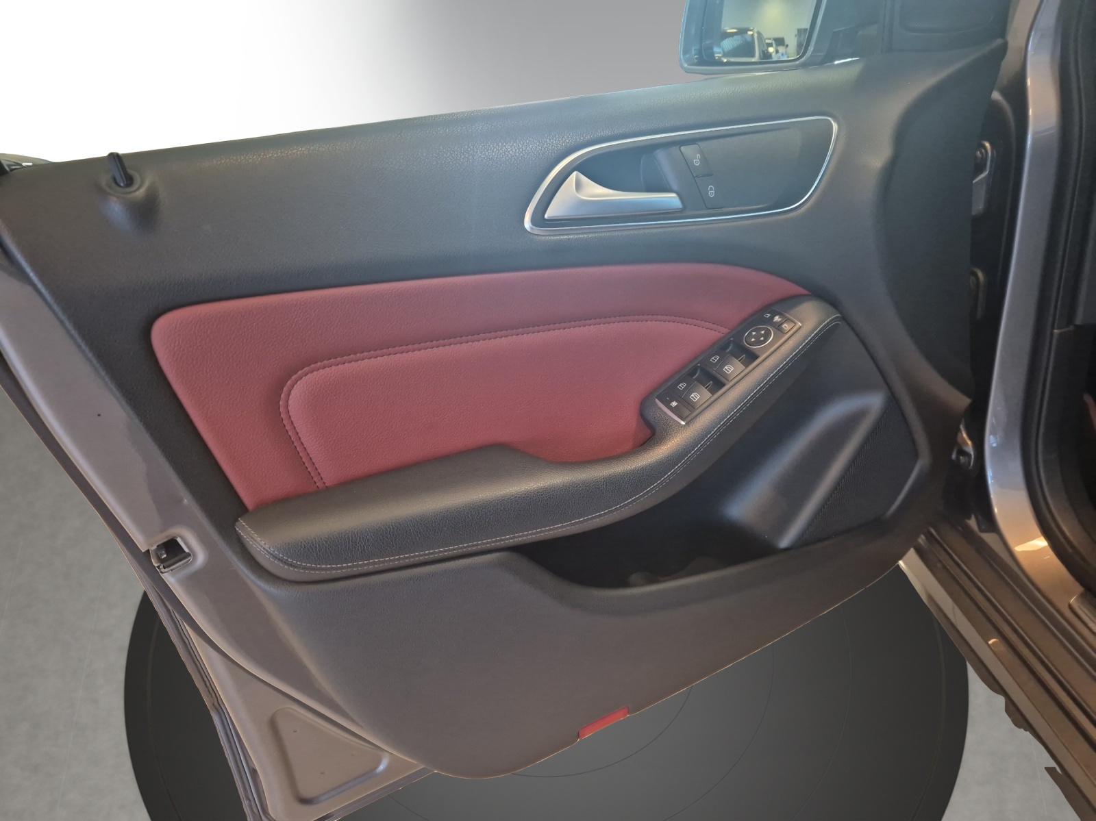 Image MERCEDES-BENZ B-220 B 220 AMG Line 4Matic