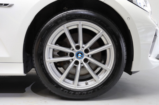 Image BMW 330 330e xDrive Steptronic