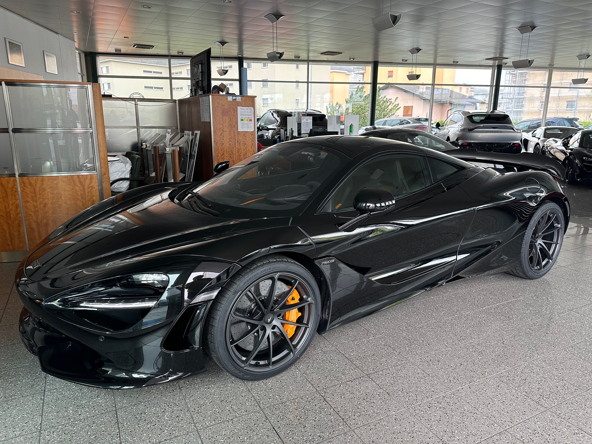 McLAREN 750S Performance