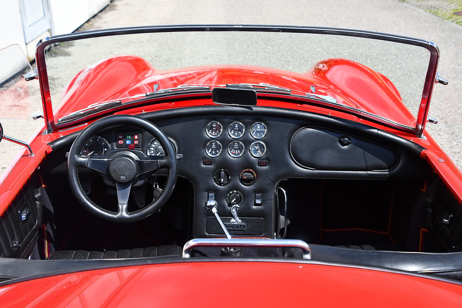 AC Cobra Mk IV "Ausstellungsfahrzeug Genfer Autosalon mit 4900km"-image-7