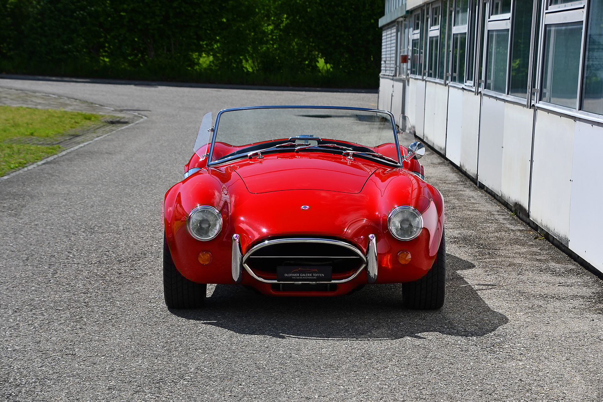 AC Cobra Mk IV "Ausstellungsfahrzeug Genfer Autosalon mit 4900km"-image-1