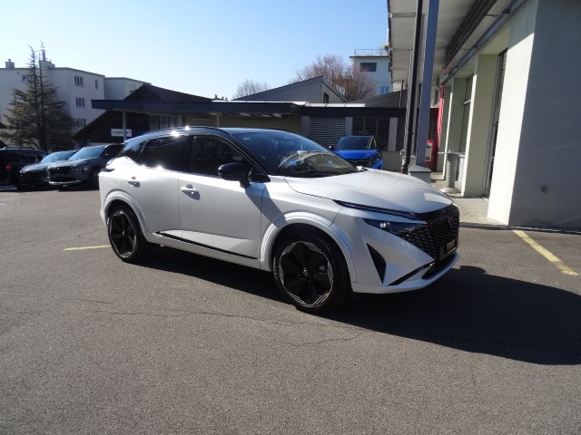 NISSAN Qashqai 1.3 (SUV / Gelndewagen)