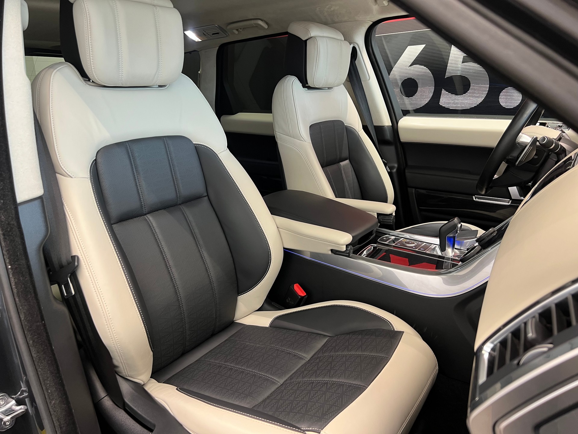 LAND ROVER Range Rover Sport D350 3.0D I6 MHEV AB Dynanic Automatic-image-23