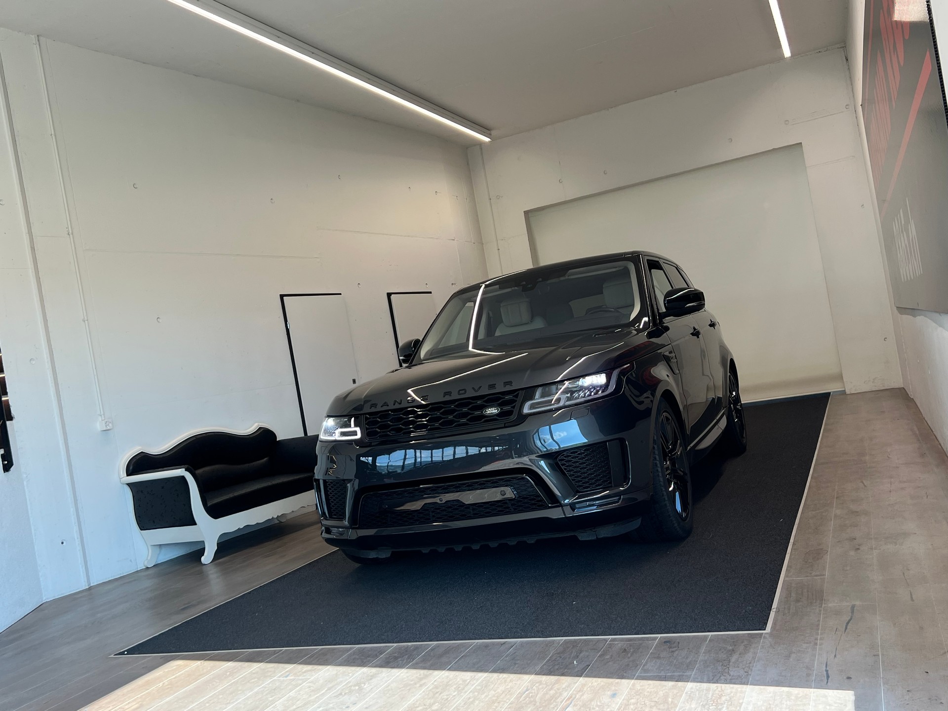 LAND ROVER Range Rover Sport D350 3.0D I6 MHEV AB Dynanic Automatic-showroom-element-2